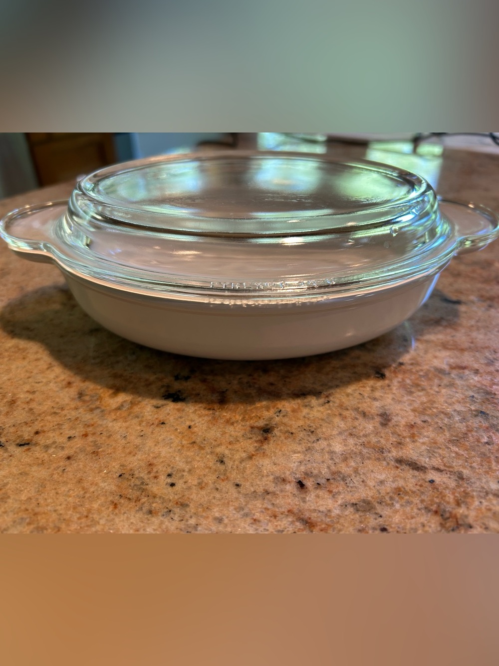 Visions by Corning NY Oval #V-14-B w/Pyrex  lid # P-14-C 14 oz Casserole